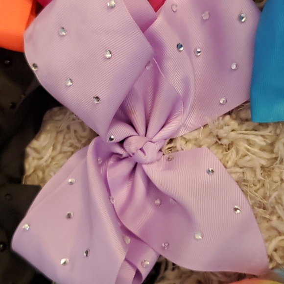 JoJo Siwa bows - Picture 11 of 16